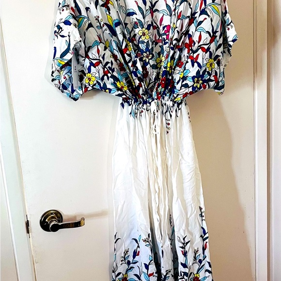 ☀️👙CUPSHE BEAUTIFUL FLORAL KIMONO BEACH/POOL COVER UP. NWT. BREATHABLE FABRIC☀️ - Picture 3 of 11